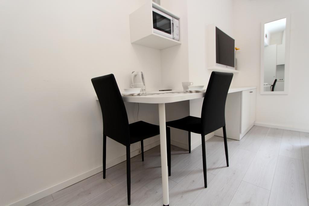 Apartments Simple Teslina Zagreb Bagian luar foto