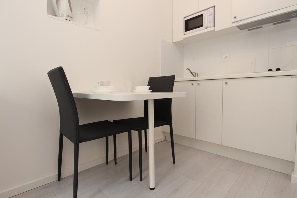 Apartments Simple Teslina Zagreb Bagian luar foto